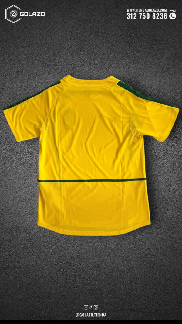 Camiseta Retro Brasil 2002 - Imagen 2